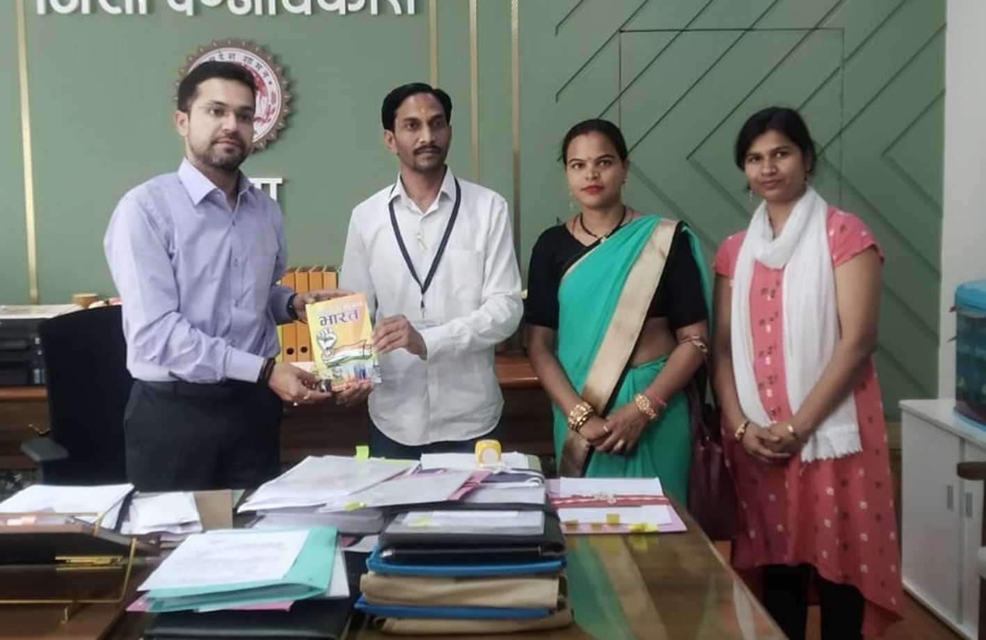 युवाओं को रोजगार के लिए सरलता से ऋण उपलब्ध कराने पर की चर्चा