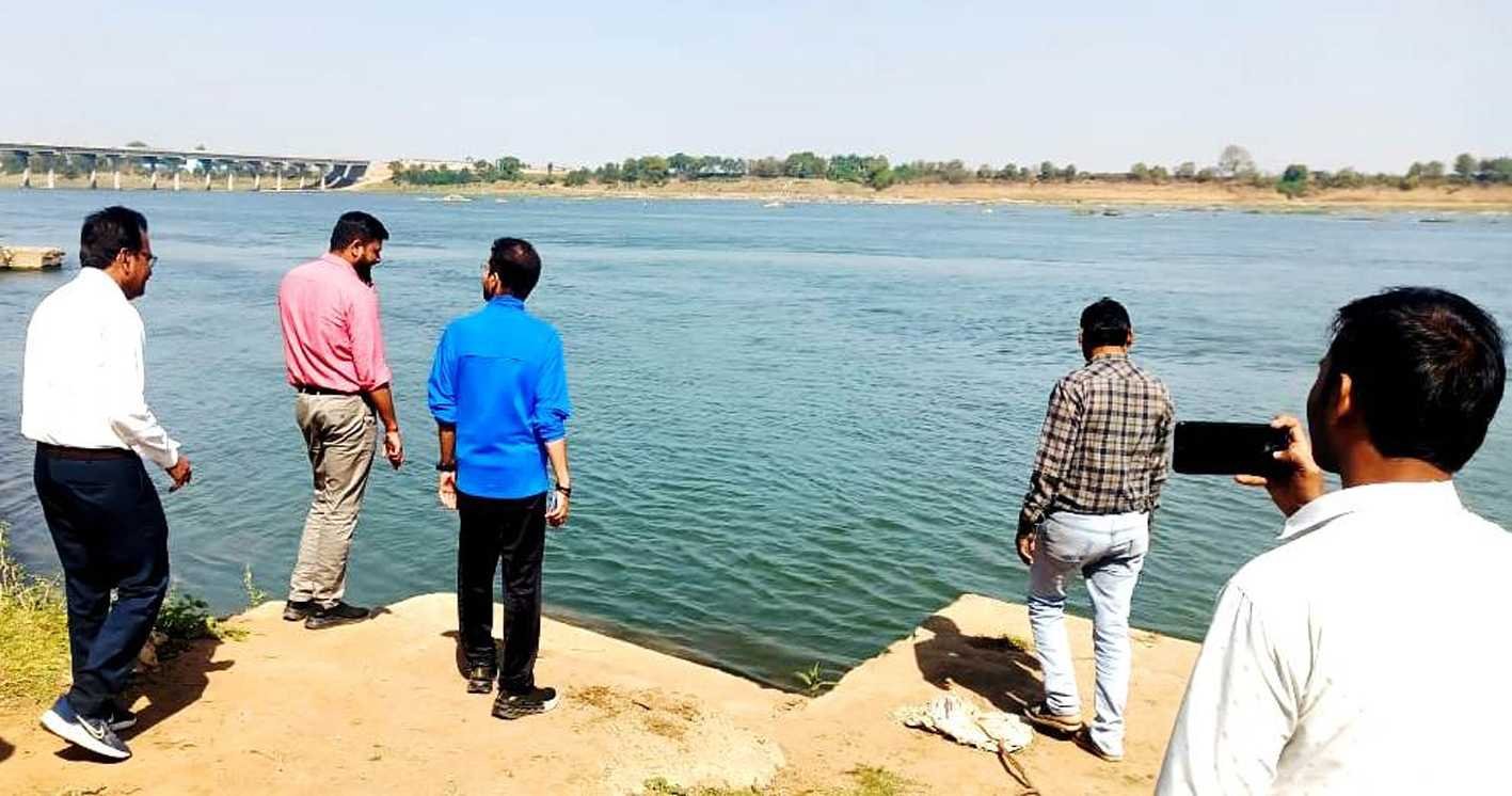 कलेक्टर ने जिले के ग्रामीण क्षेत्रों का भ्रमण किया