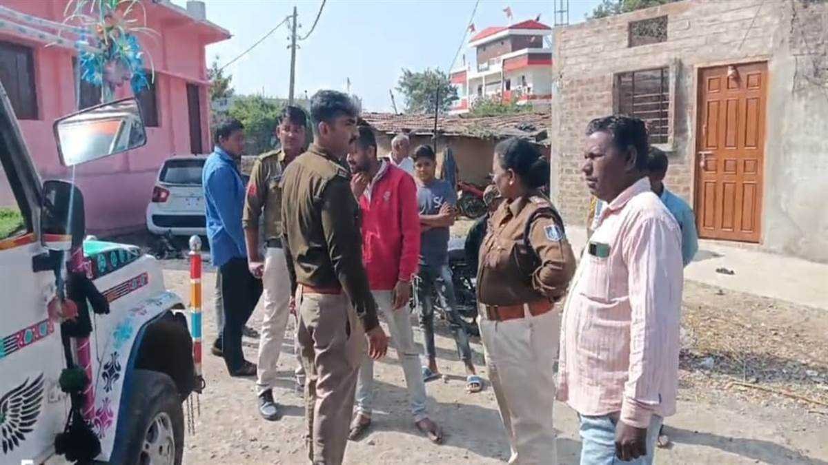 पारिवारिक विवाद में सिर पर कुल्हाड़ी से वार कर पत्नी की हत्या, हाटपीपल्या थाना क्षेत्र की घटना