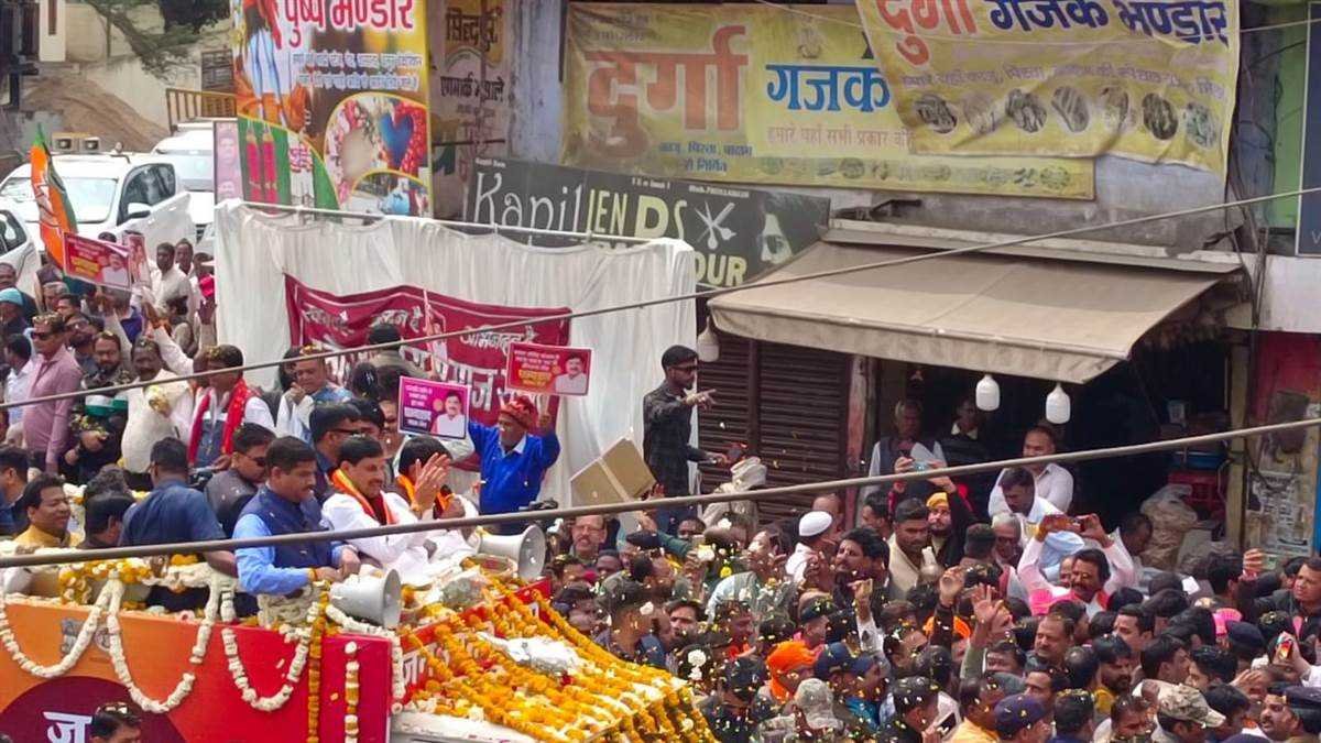 सीहोर में मुख्‍यमंत्री मोहन यादव ने किया रोड शो, जगह-जगह मंच से किया गया स्‍वागत