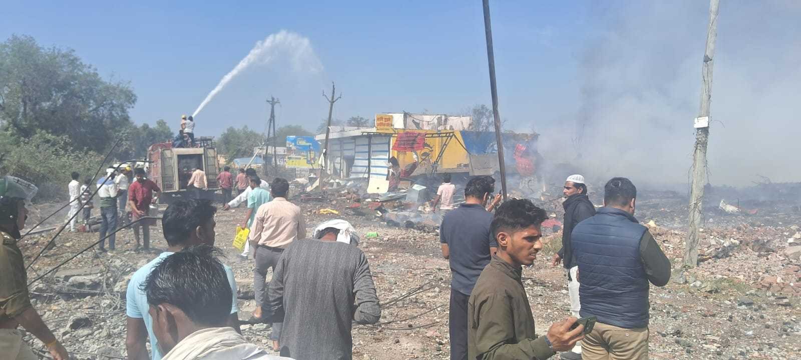 फटाका फैक्ट्री में आग कई मोत