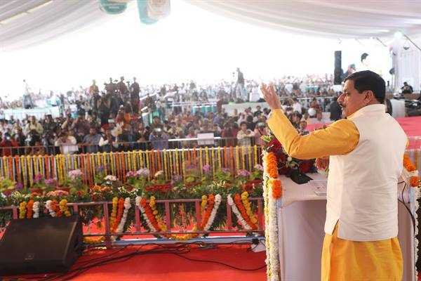 तालाबों व जल स्त्रोतों के संरक्षण के लिए जनभागीदारी से अभियान चलाया जाएगा – मुख्यमंत्री डॉ. यादव