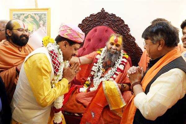 श्री राम मंदिर खातीपुरा पहुंचकर मुख्यमंत्री डॉ. यादव ने पूजन-अर्चन किया