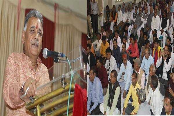 “विश्वगुरू भारत” के परम वैभव की प्राप्ति में परमार समाज की हो उल्लेखनीय सहभागिता: उच्च शिक्षा मंत्री श्री परमार