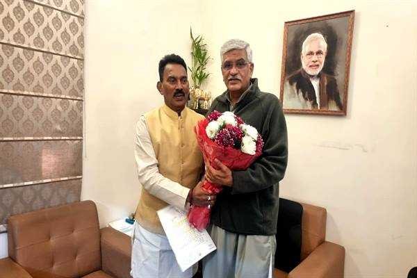 केन्द्रीय जलशक्ति मंत्री श्री शेखावत से जल संसाधन मंत्री श्री सिलावट ने की सौजन्य भेंट
