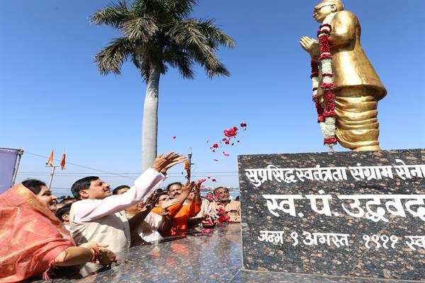 मुख्यमंत्री डॉ. यादव ने भाई उद्धवदास मेहता जी की पुण्यतिथि पर पुष्पांजलि अर्पित की