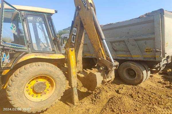 कलेक्टर आशीष सिंह के निर्देश पर खनिज विभाग की बड़ी कार्यवाही