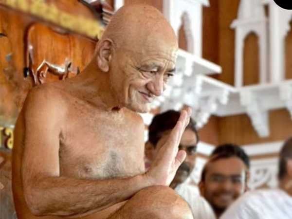 आचार्य विद्यासागर जी को पसंद आई थी इंदौर के समाज की भक्ति, एक साथ 316 दिन का दिया था सानिध्य