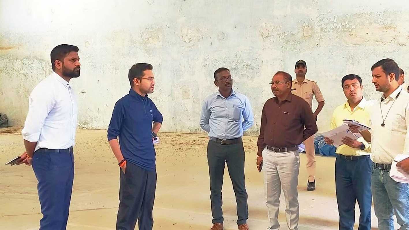 कलेक्टर ने उपार्जन केन्द्रों का किया निरीक्षण  