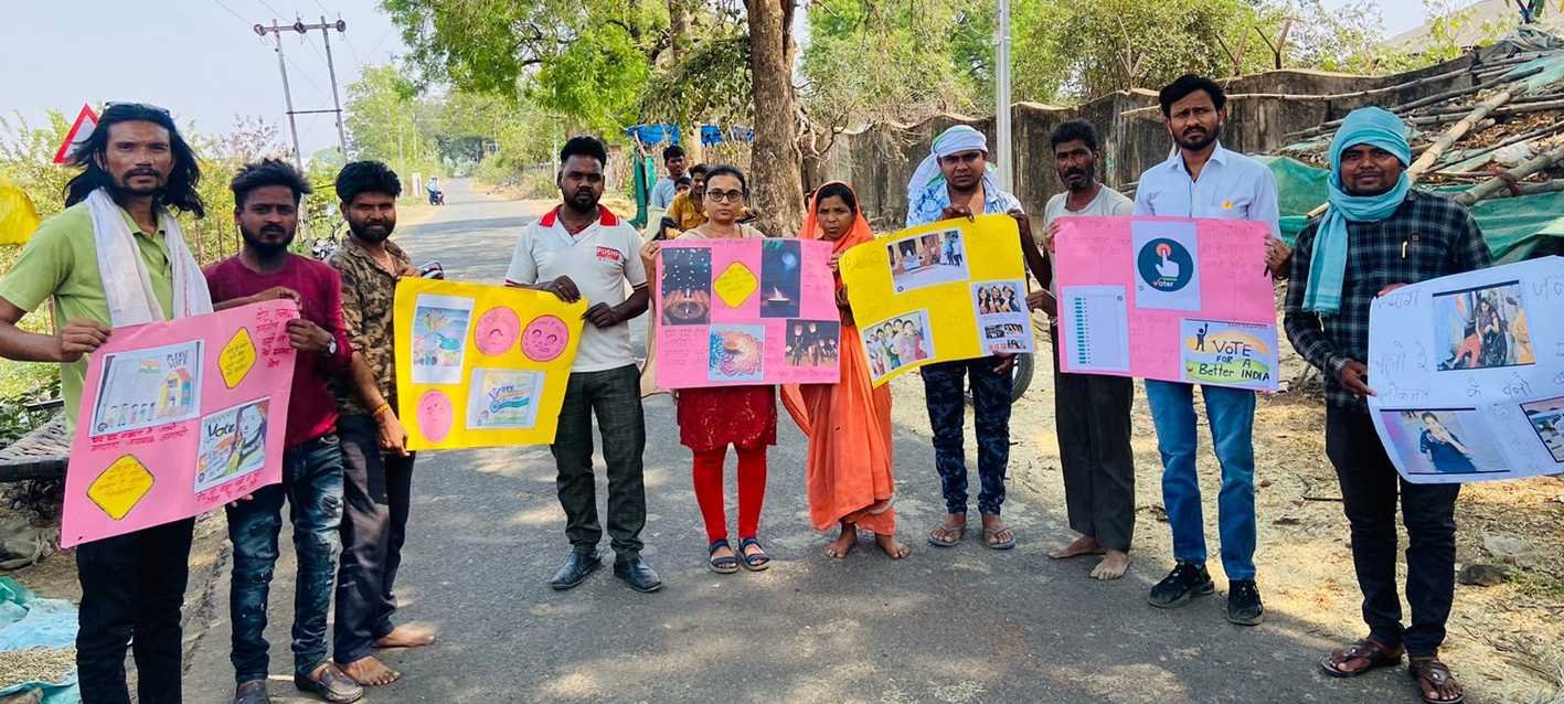 शपथ दिलाकर मतदान के लिए किया प्रेरित  