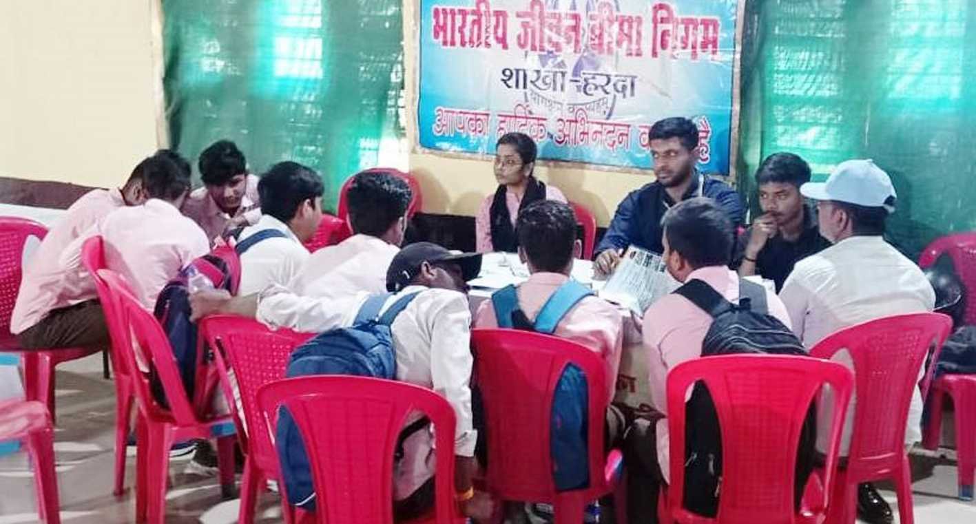 रोजगार मेले में 111 युवाओं का प्राथमिक चयन  