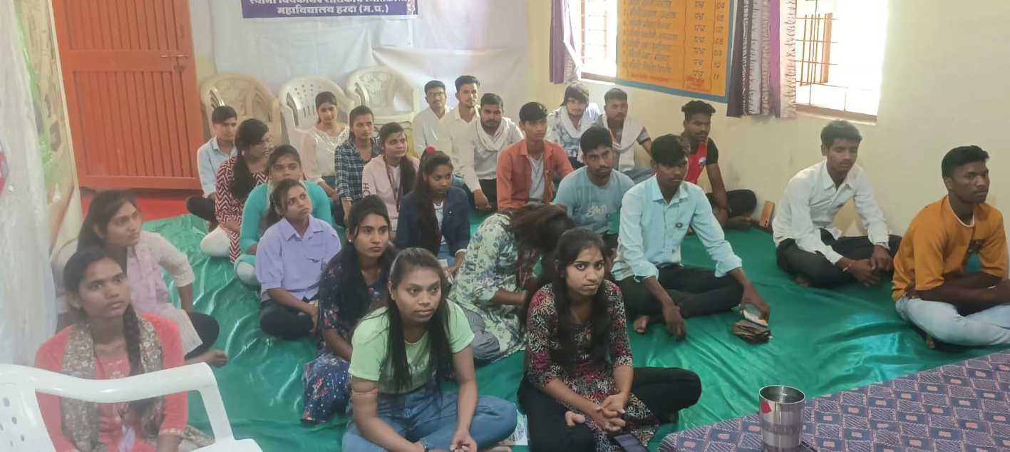 मतदाता जागरुकता के लिए किया दीवार लेखन