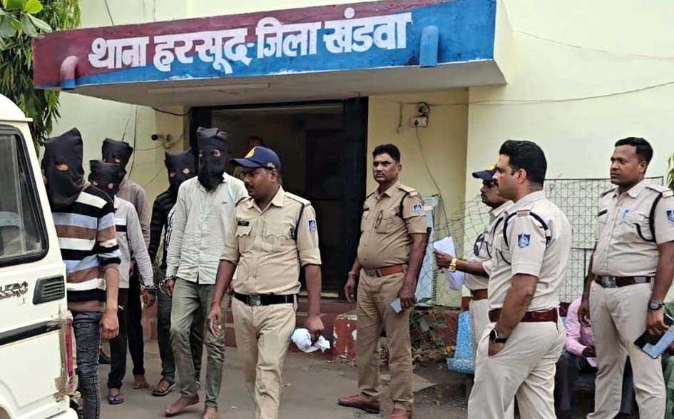 तीन भाईयों की गैंग की रिमांड, पांच जिलों में थी डिमांड