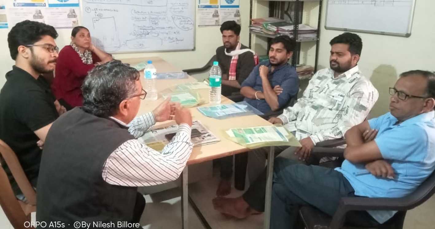 मदद के लिए मंथन….  पीड़ित परिवारों के हितार्थ ठोस पहल जरूरी
