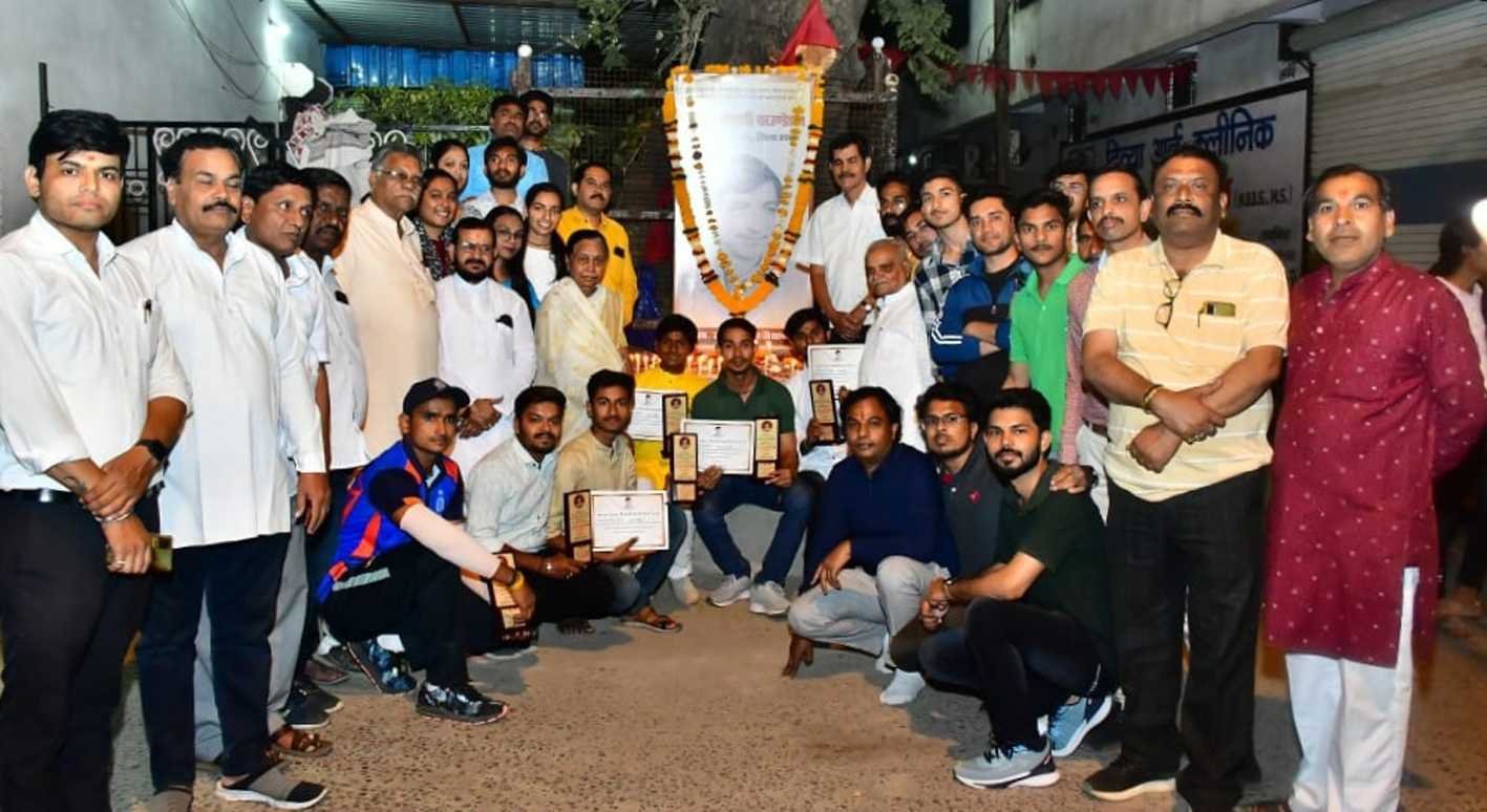 काबिलियत का सम्मान….  प्रतिभाओं को सम्मानित कर उनका हौंसला बढ़ाया