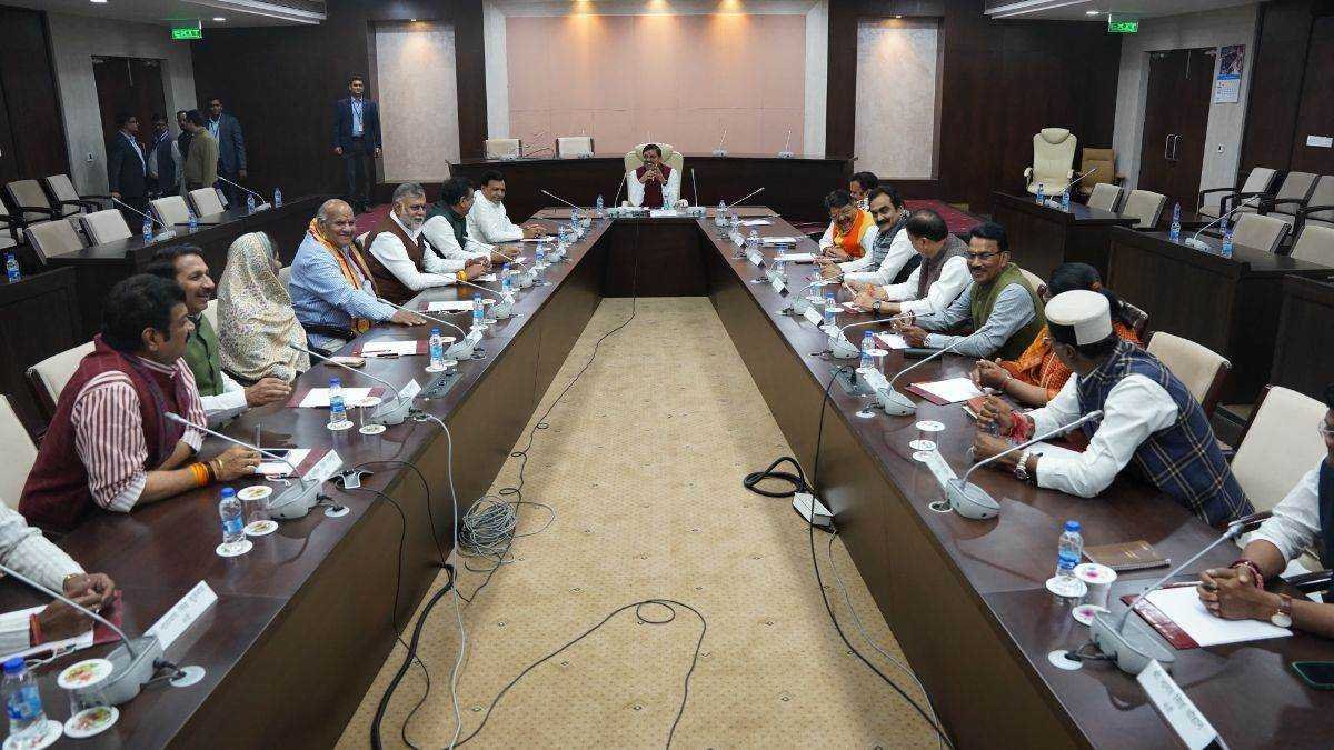 आचार संहिता में पांच हजार करोड़ रुपये का कर्ज लेगी मोहन सरकार, अब तक लिया है इतना लोन
