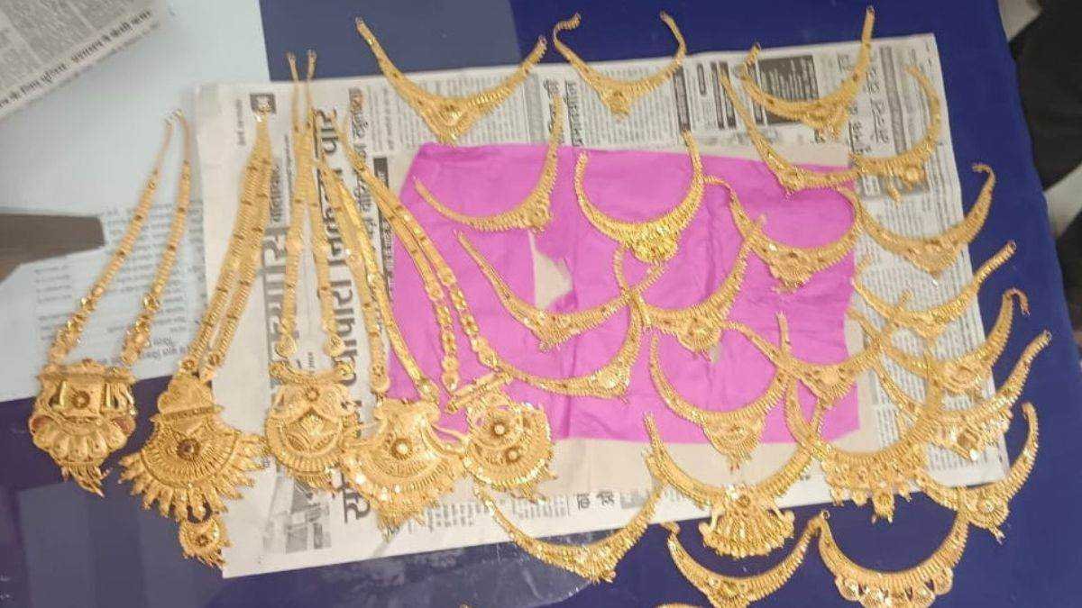 सिवनी में 20 कैरेट सोने से निर्मित 28 लाख कीमत के 29 हार जब्त