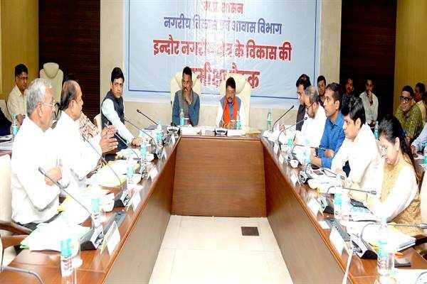 इंदौर शहर के विकास के लिये सभी निर्माण एजेंसी व्यवस्थित रूपरेखा बनाकर कार्य करें : नगरीय विकास मंत्री श्री विजयवर्गीय