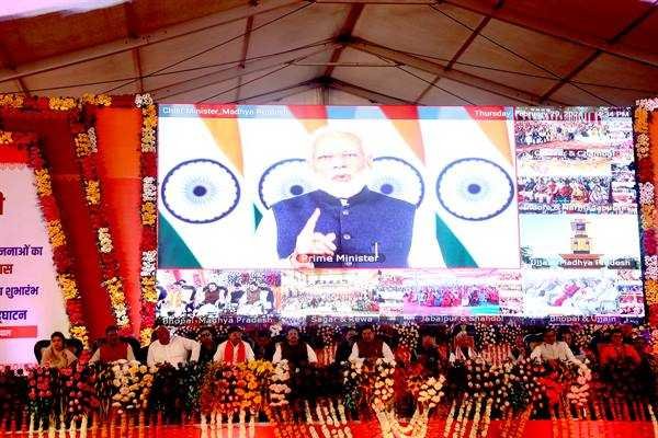 मध्यप्रदेश तेजी से विकास की नई ऊंचाइयां प्राप्त करता रहेगा: प्रधानमंत्री श्री मोदी