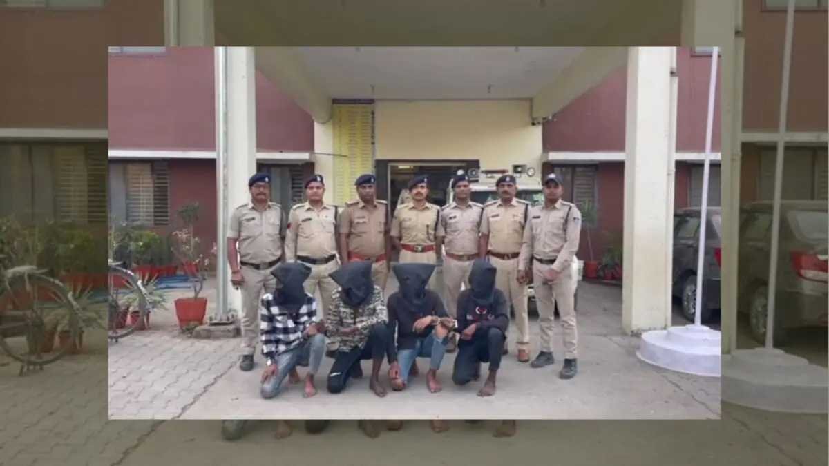 चाकू की नोक पर लूट की वारदात को अंजाम देने वाले 4 आरोपी गिरफ्तार