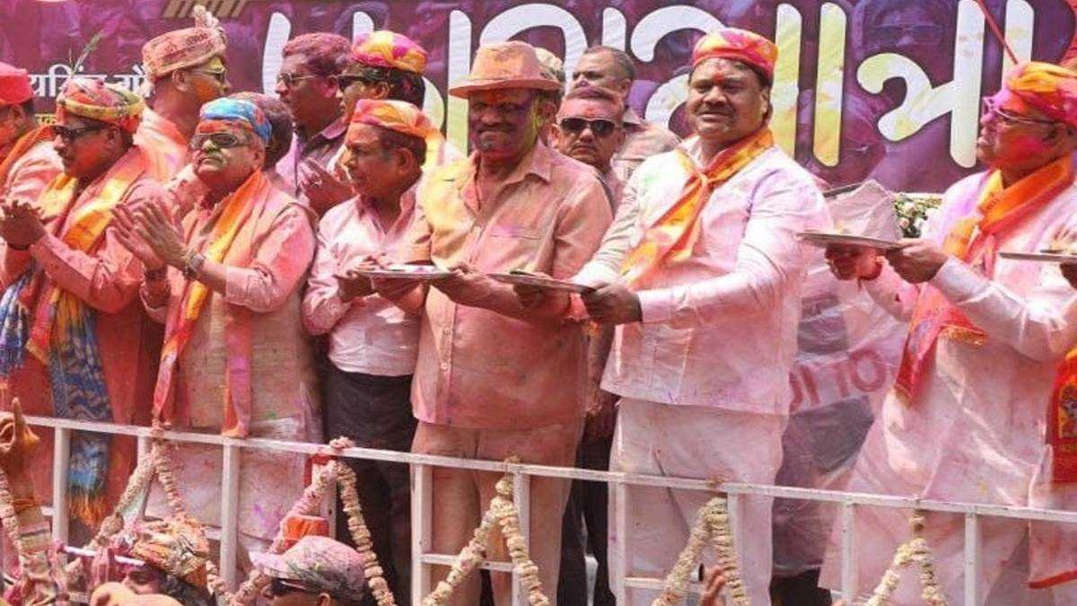 लोकसभा चुनाव 2024:इंदौर की गेर में शामिल होकर गैरों को अपना बनाने का संदेश दे गए मुख्यमंत्री मोहन यादव