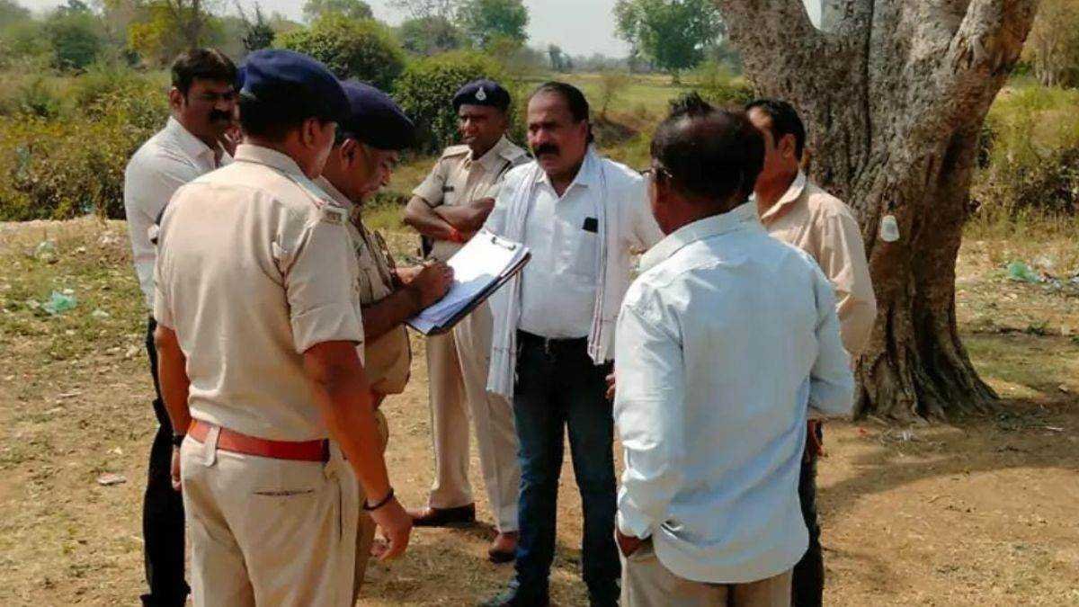 हरदा में दो लोगों की हत्या, शरीर पर मिले मारपीट के निशान