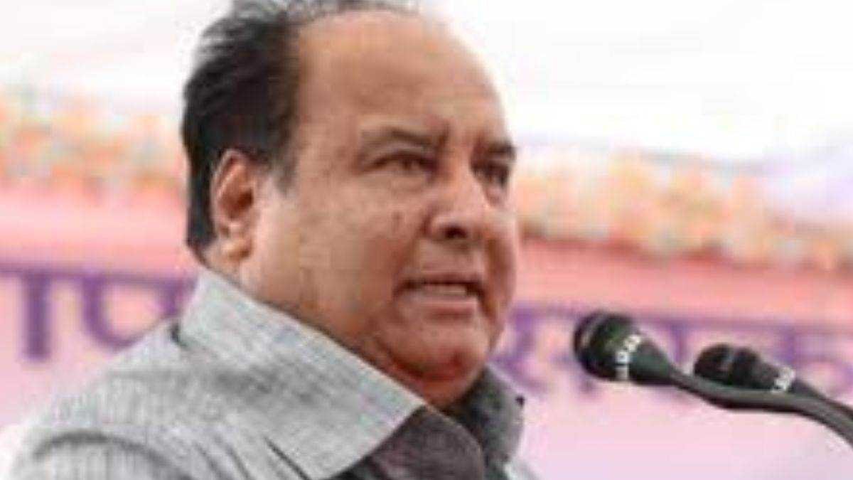 मध्‍य प्रदेश में कांग्रेस को फिर झटका, कमल नाथ के खास दीपक सक्सेना आज भाजपा में हो सकते हैं शामिल