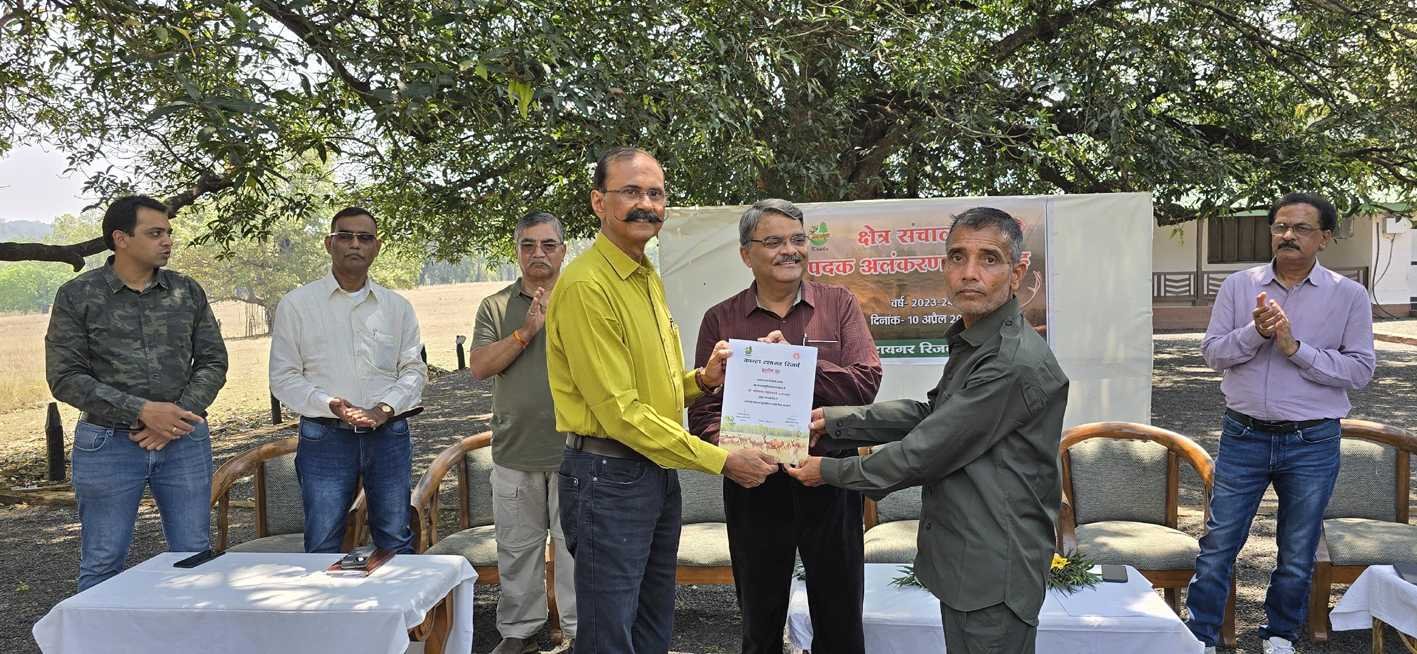 अनूठी पहल : फ्रंटलाइन ग्रीन वॉरियर्स के लिए एफडी मेडल