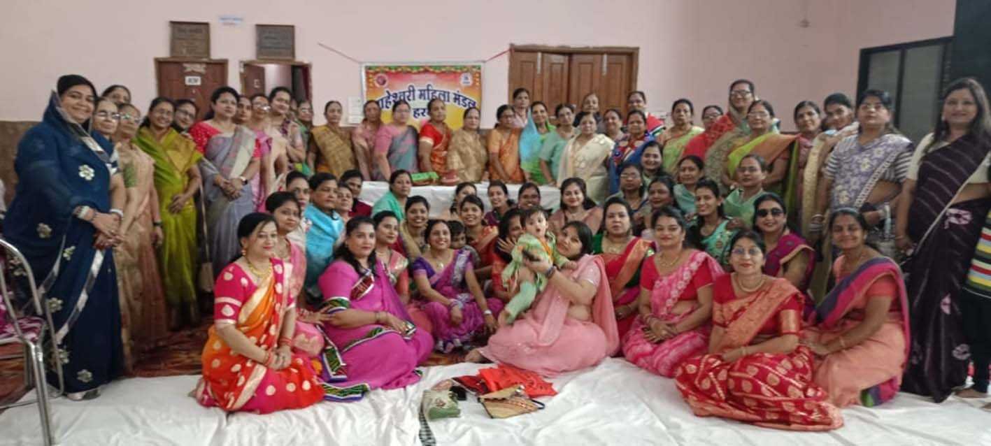 हर्षोल्लास से मना रहे गणगौर उत्सव
