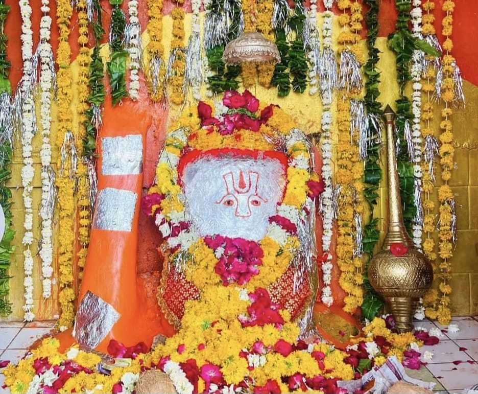 हनुमान जयंती पर हवन पूजन के साथ भंडारे प्रसादी के हुए आयोजन 