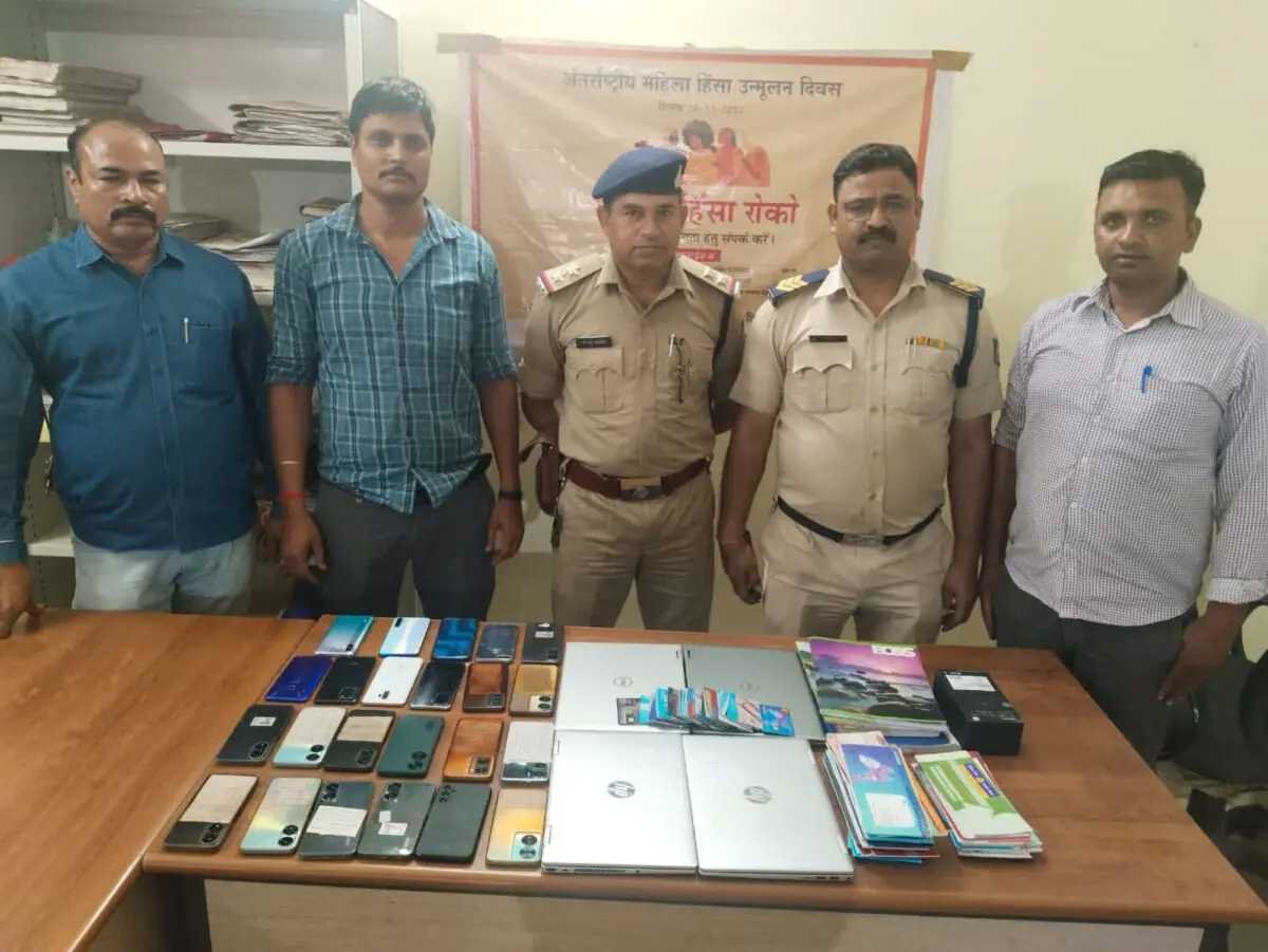भोपाल की हाईप्रोफाइल सोसायटी विरासा के फ्लैट में हो रहा था सट्टे का संचालन, पुलिस ने दी दबिश, लाखों का रेडी बुक क्लब ऑनलाइन सट्टा उजागर