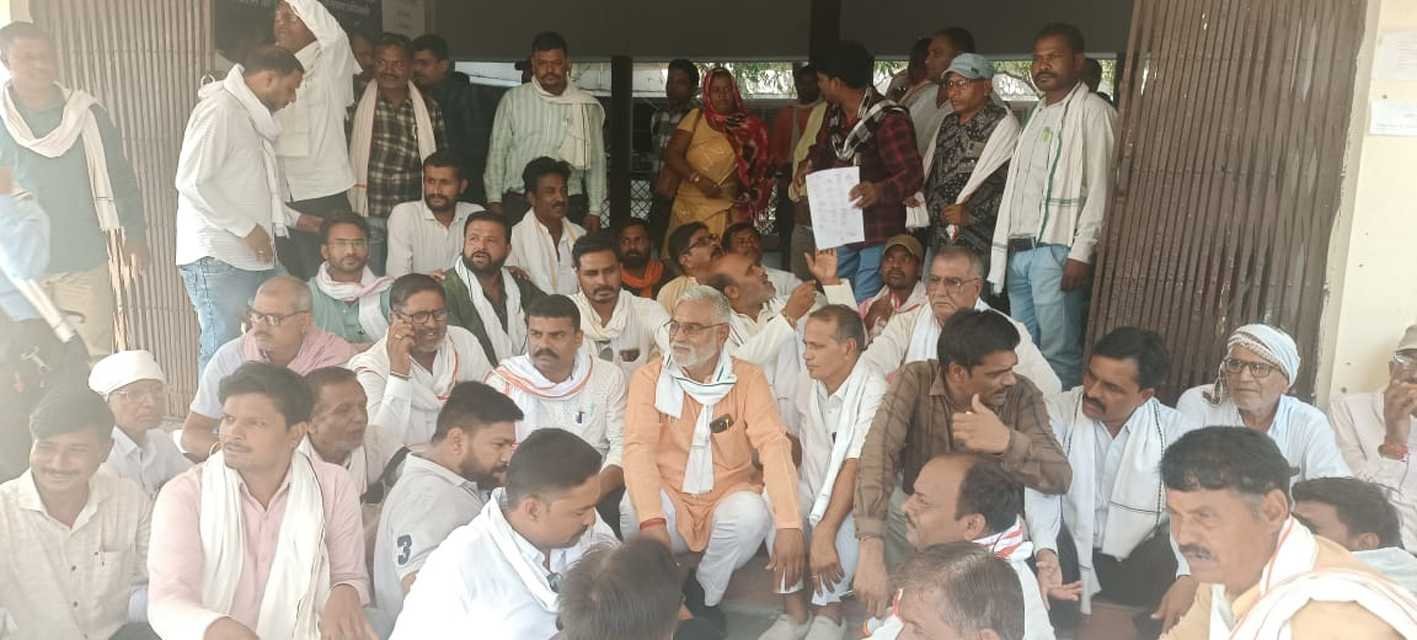 मनरेगा के अपूर्ण कार्यों को लेकर जिला पंचायत सीईओ ने दिए नोटिस
