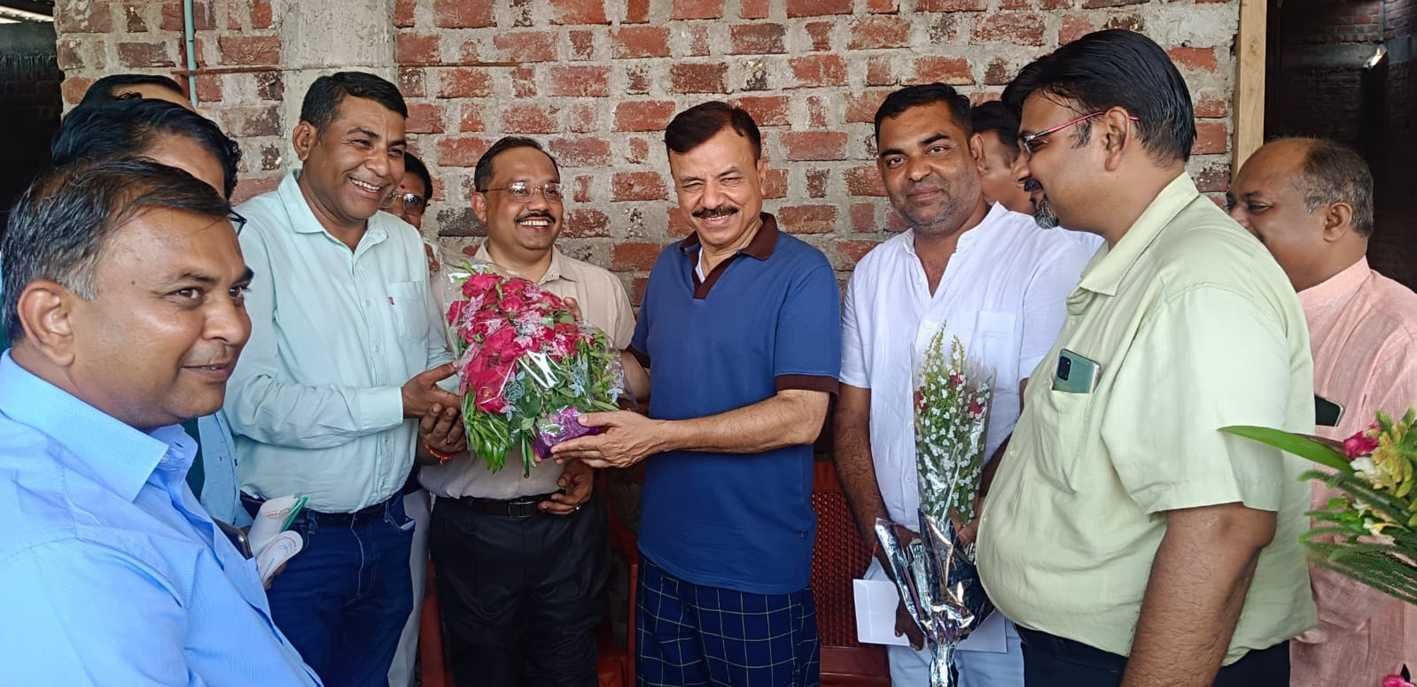 शिक्षा एवं परिवहन केबिनेट मंत्री के नाम सौंपा ज्ञापन 