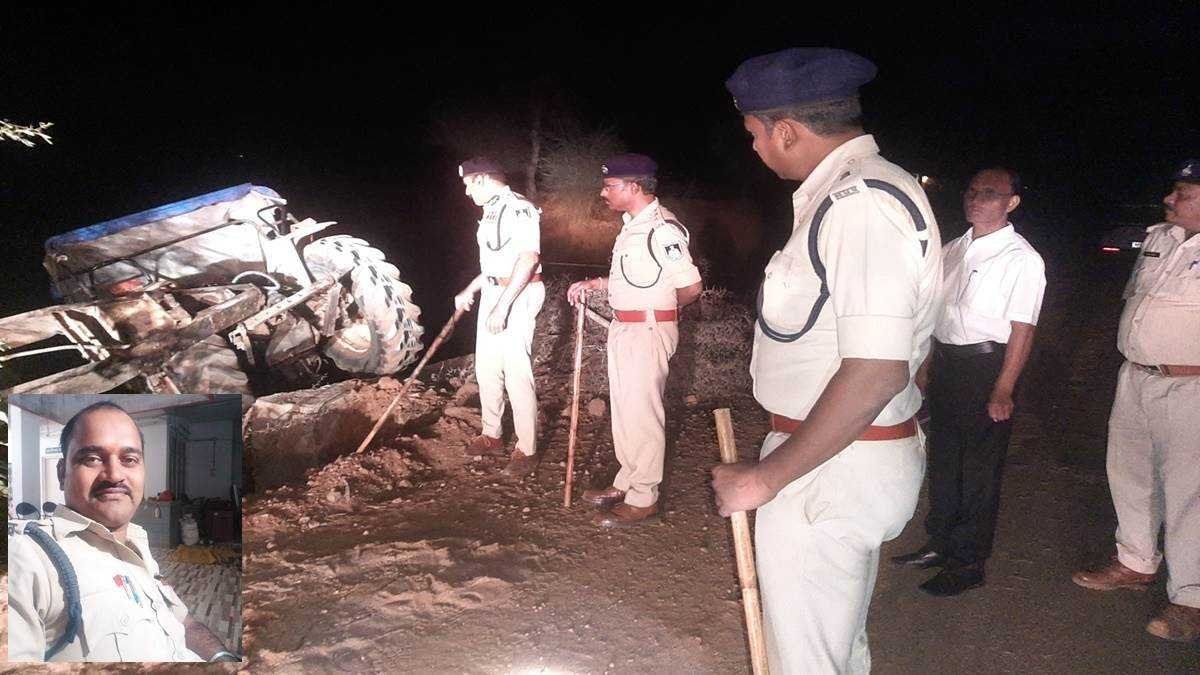 अवैध रेत से भरा ट्रैक्‍टर रोका तो माफिया ने एएसआई की कुचलकर कर दी हत्‍या