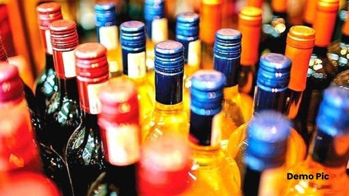 आचार संहिता के बीच आबकारी विभाग ने 102 स्थानों पर दी दबिश, 40 लाख रुपये की शराब जब्त