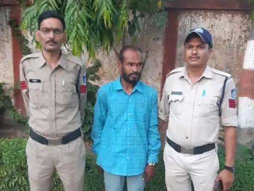 रामदेव बाबा मंदिर में चोरी करने वाला आरोपी गिरफ्तार