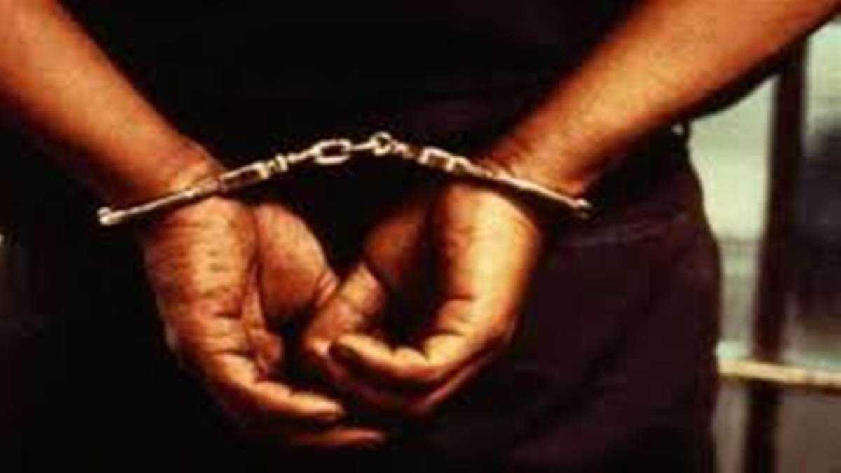 शिकारी गैंग को हथियार मुहैया करवाने वाला सरगना गिरफ्तार