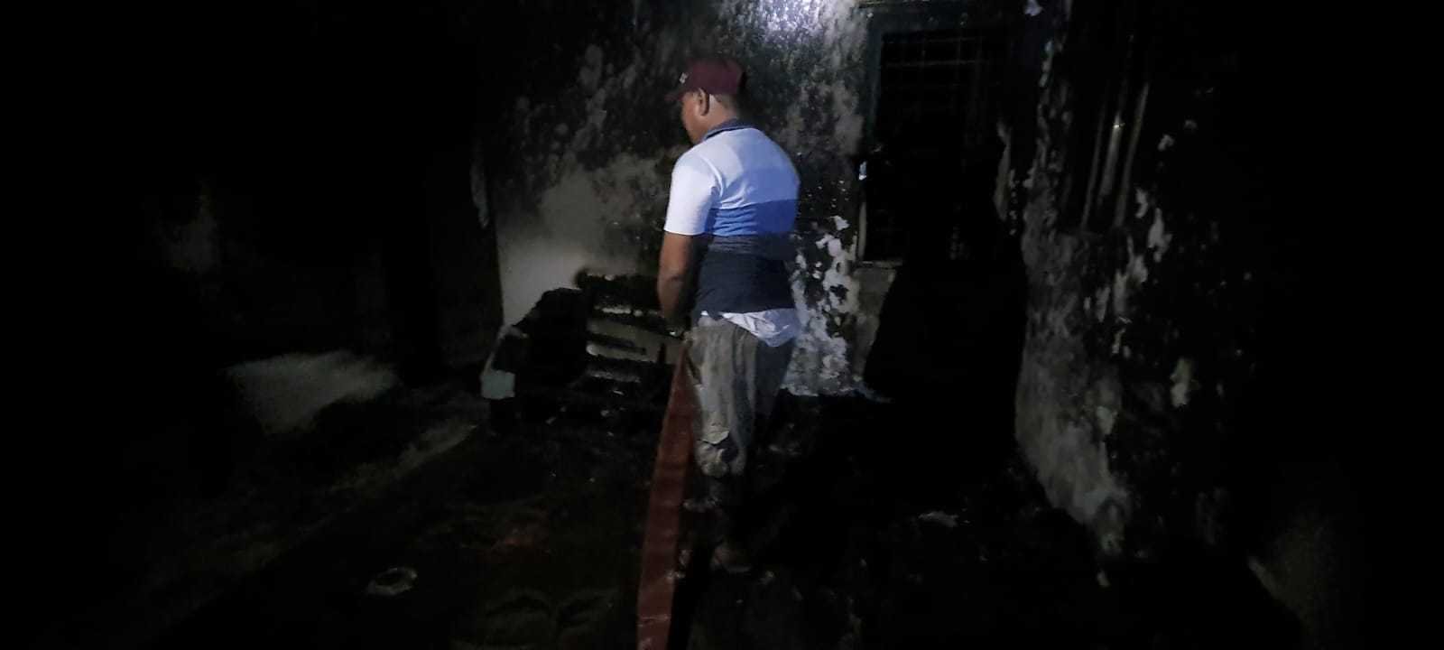 तारा नगर के सुने मकान में लगी भीषण आग