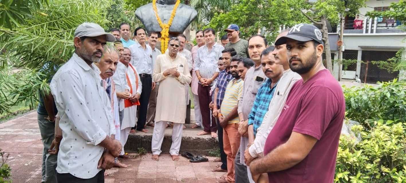 अंतत: डॉ. मुखर्जी ने अपना जीवन ही दांव पर लगा दिया : लोहाना  