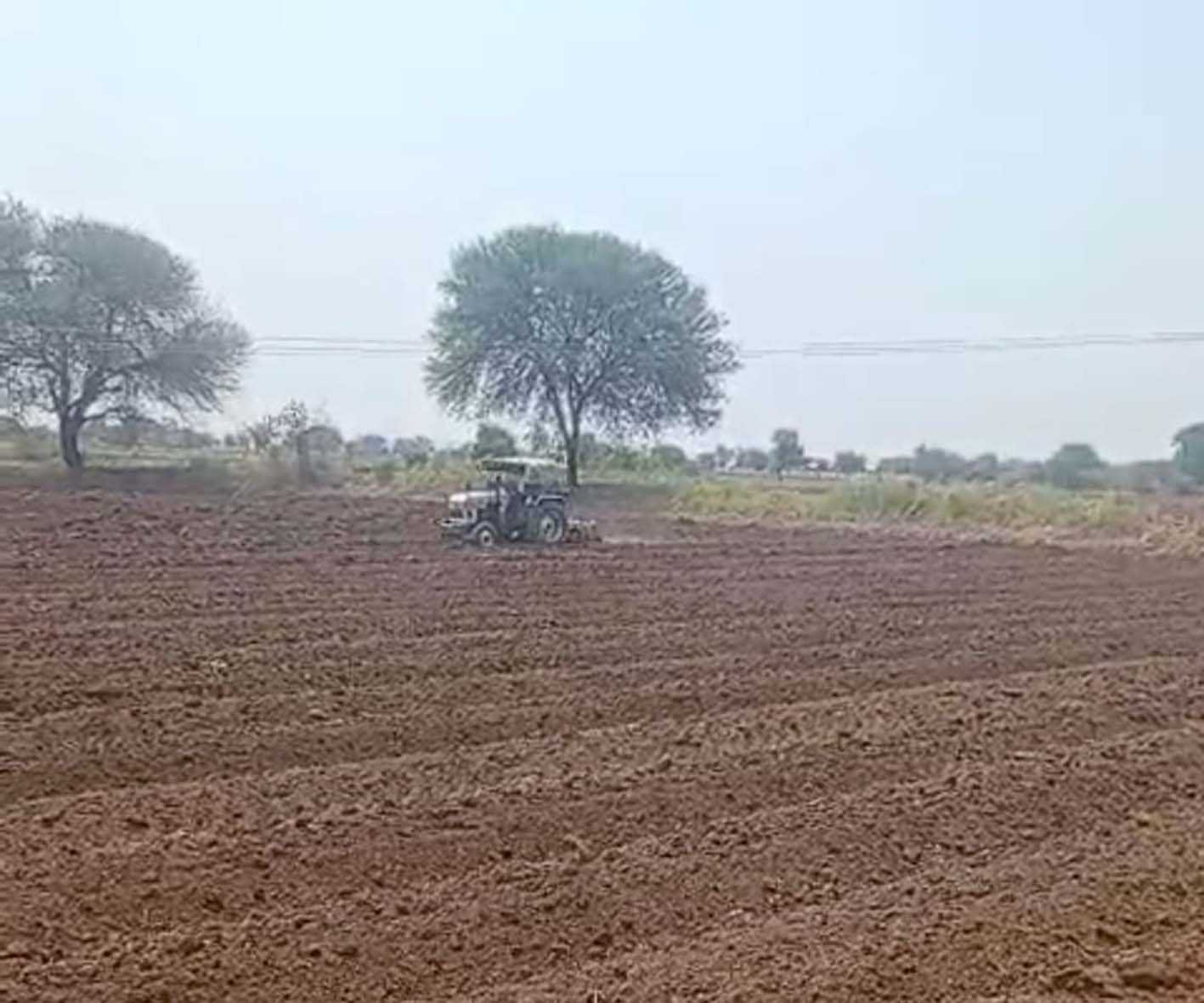 मानसून की बैरुखी से चिंतित किसान