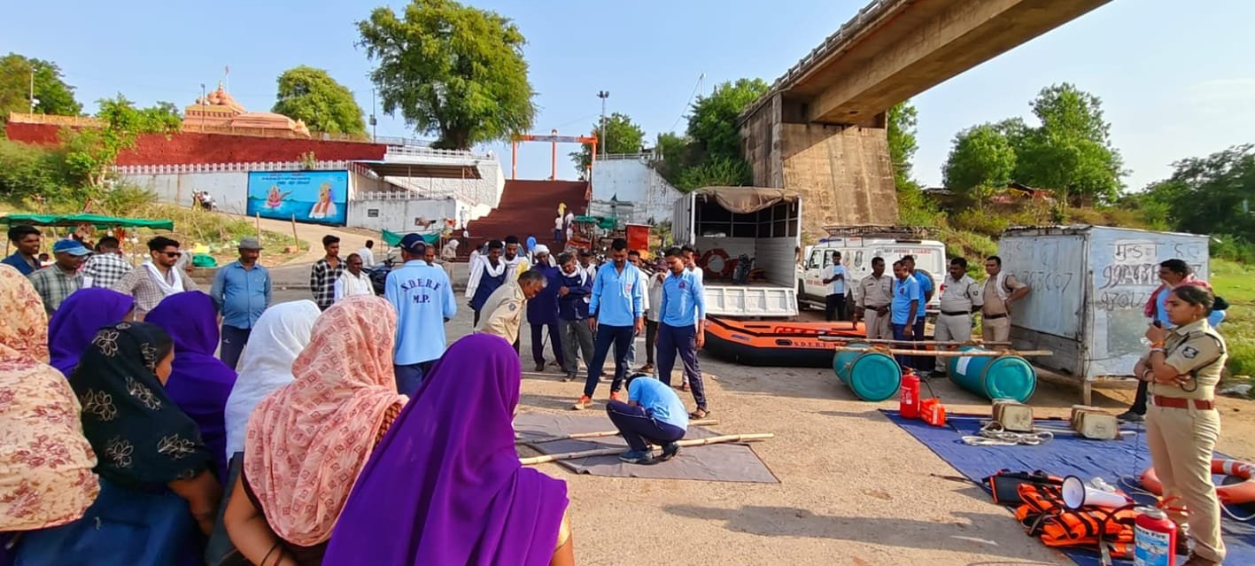 होमगार्ड जवानों को आपदा प्रबंधन का प्रशिक्षण दिया