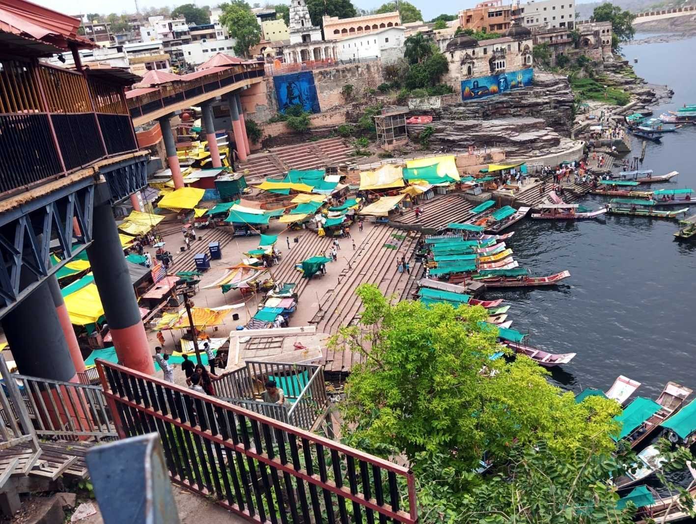 प्रशासन की लापरवाही से असमय मौत के आगोश में समा रहे श्रद्धालु