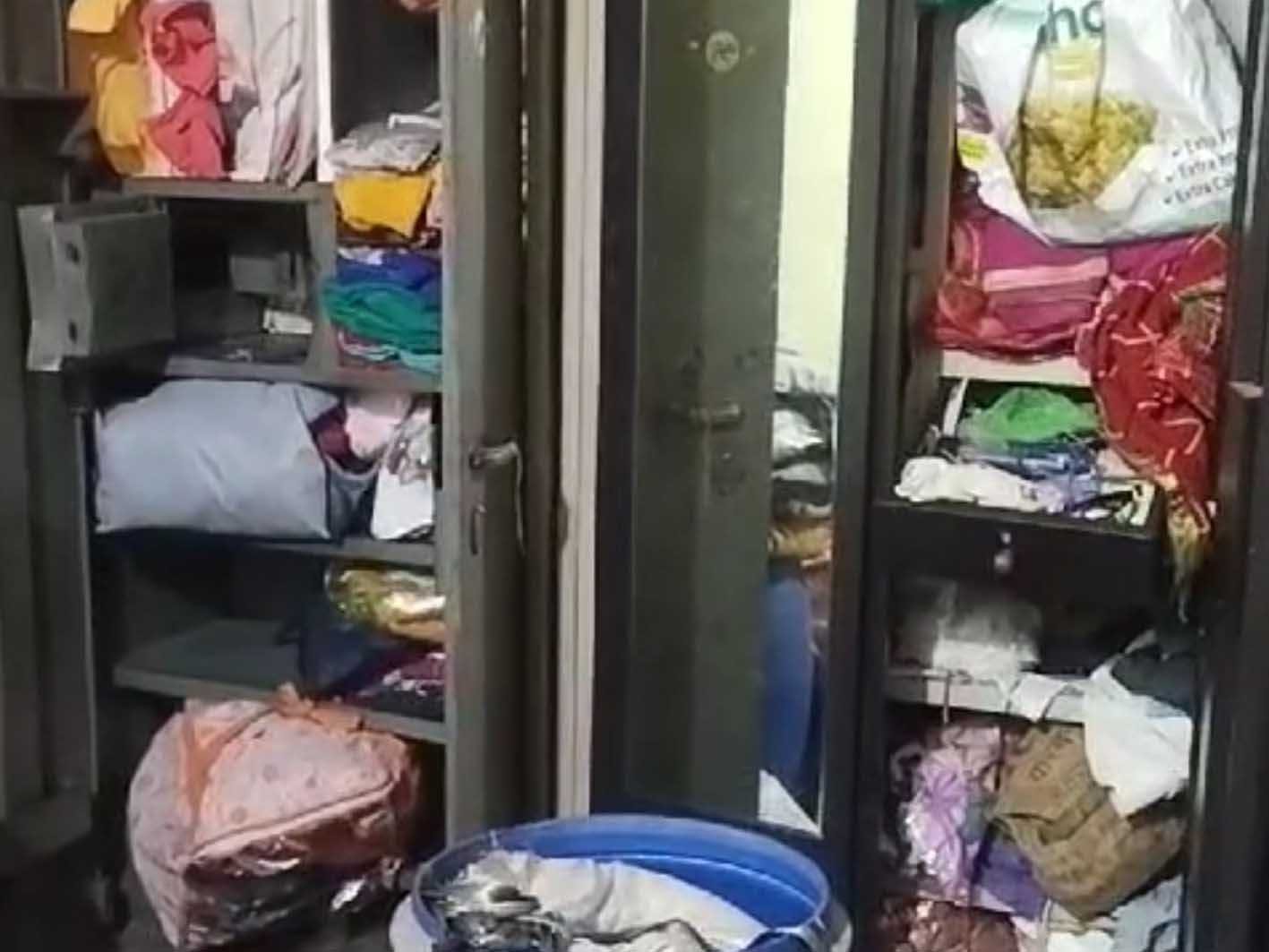 सूने मकान को चोरों ने बनाया निशाना