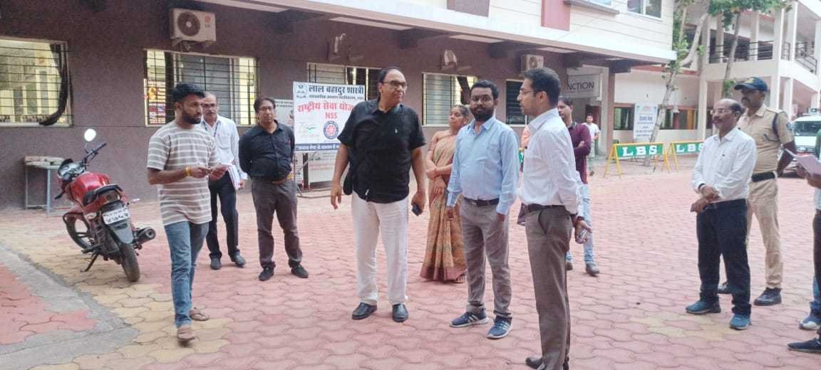 कलेक्टर ने एमपी पीएससी के परीक्षा केंद्रों की व्यवस्थाओं का लिया जायजा  