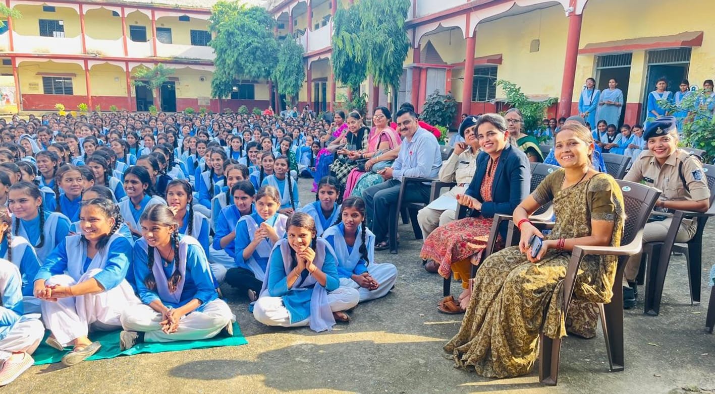 बाल यौन शोषण पर नुक्कड़ नाटक का आयोजन