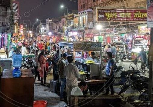 प्रदेश की भाजपा सरकार ने रात भर बाजार खुलने का निर्णय लिया वापस ।