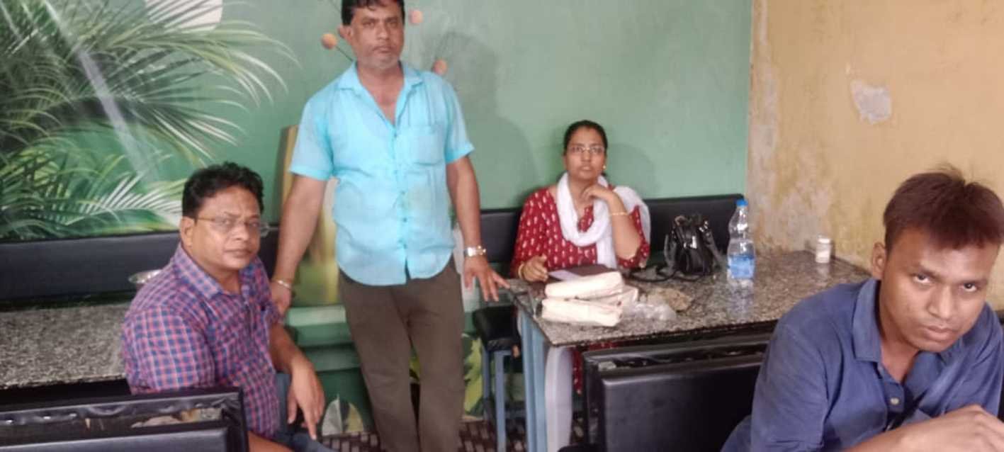 खाद्य सुरक्षा विभाग के दल ने टिमरनी से खाद्य पदार्थ के नमूने लिए