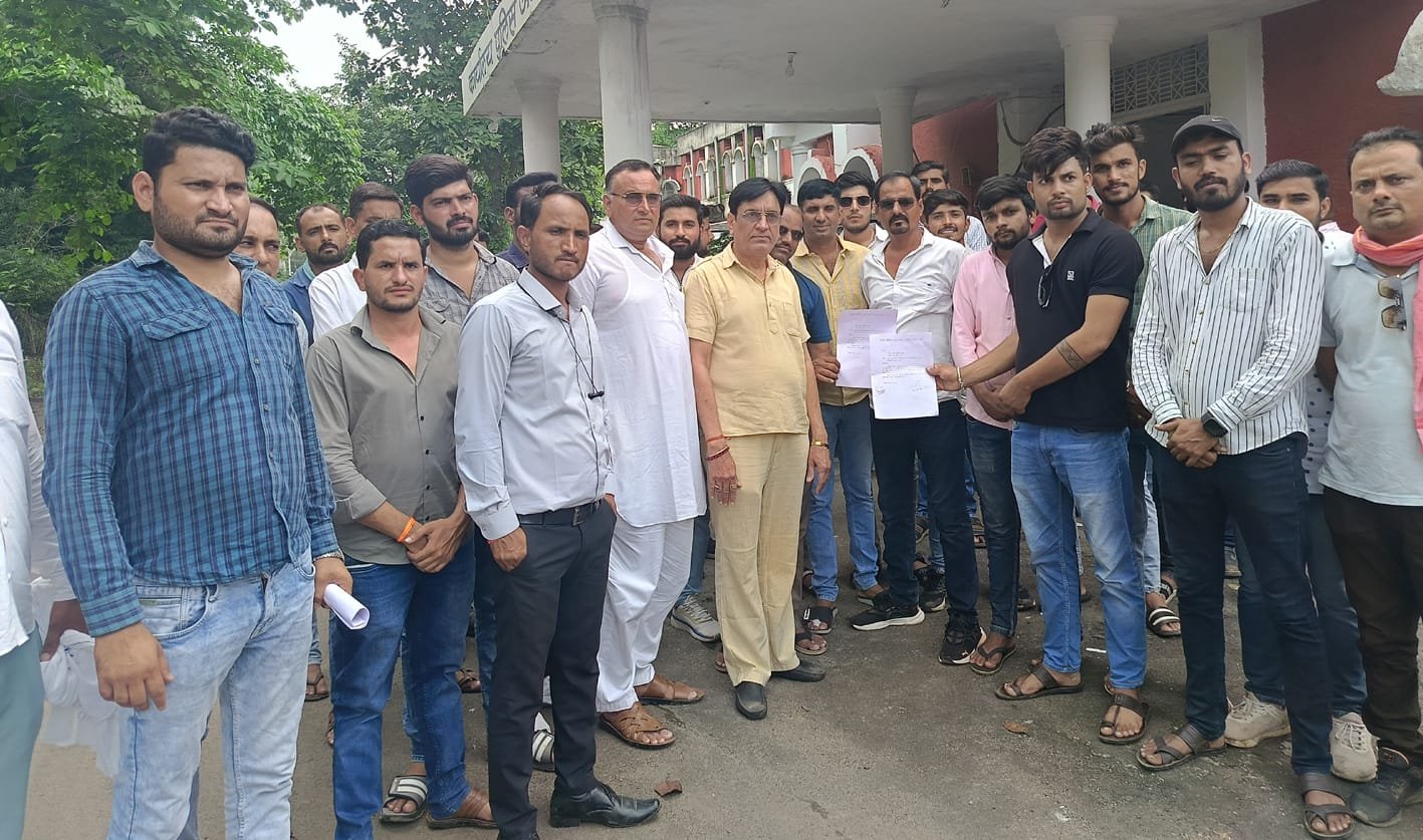 नर्मदा क्षेत्रीय युवा जाट समाज ने पुलिस अधीक्षक को सौंपा ज्ञापन