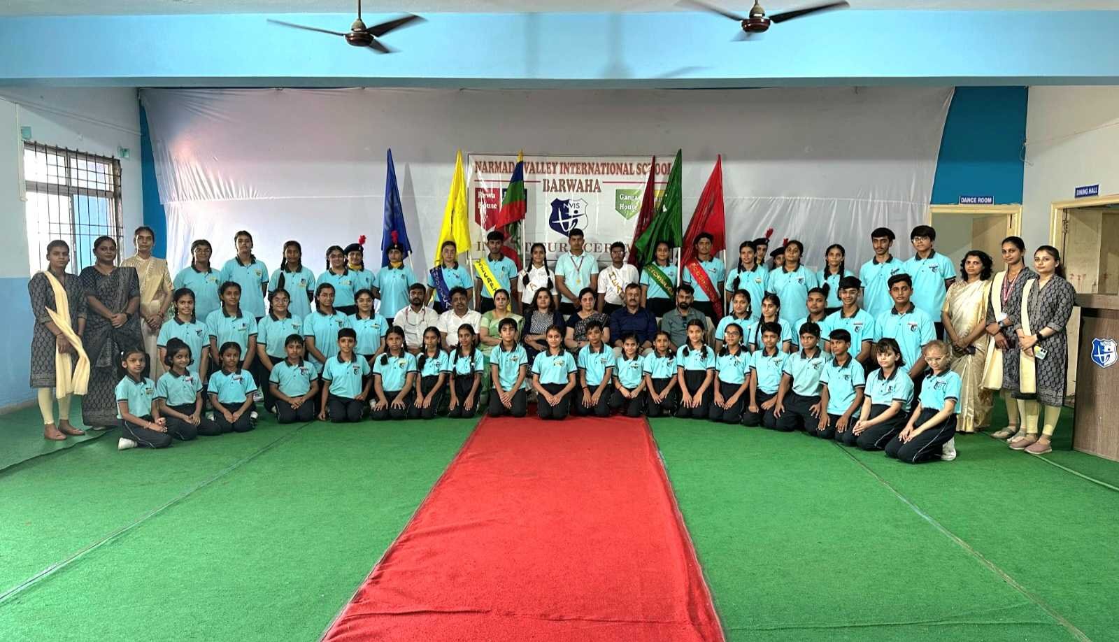 नर्मदा वैली इंटरनेशनल स्कूल में विद्यार्थी परिषद का शपथ ग्रहण समारोह संपन्न
