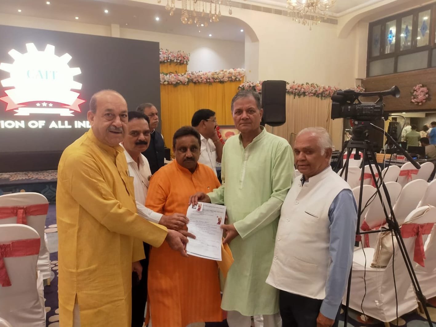 कंफेडरेशन ऑफ ऑल इंडिया ट्रेडर्स के आजीवन सदस्य बने राजीव खंडेलवाल  